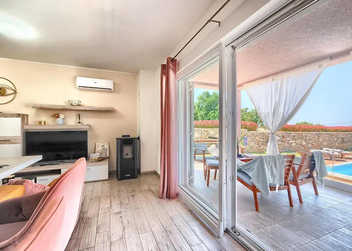 Two-Bedroom Holiday Home In Vodnjan